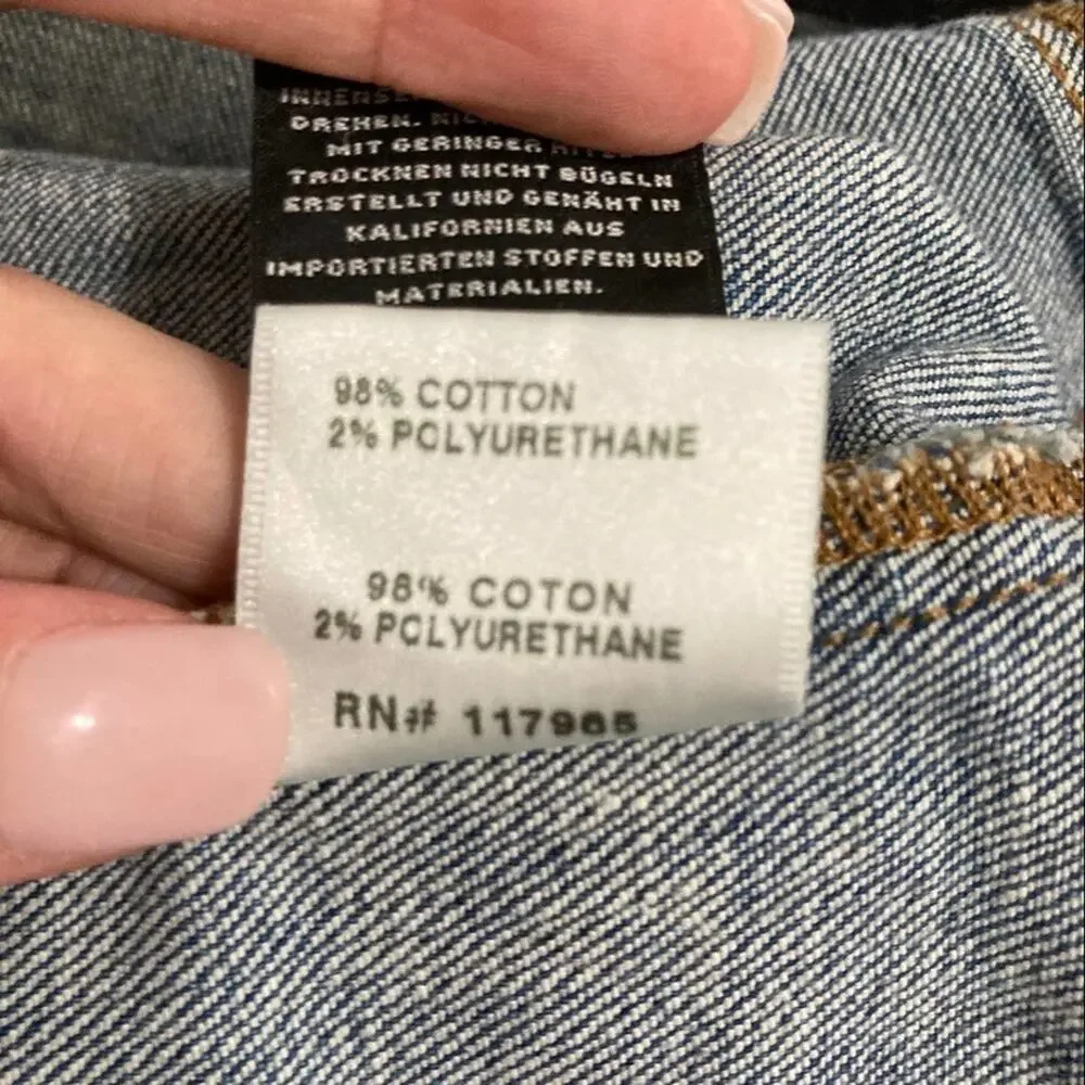 rare J Brand Harlow Cropped Denim Trucker Jacket size M Surface Blue Whiskered